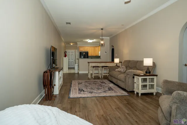 $1,500 | 12389 River Highlands Drive, St. Amant, LA 70774