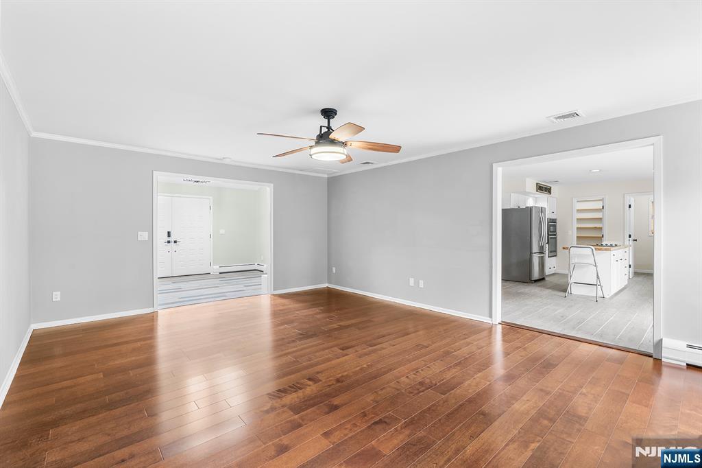 4 Daniel Lane Butler, NJ 07405 - Photo 6 of 47