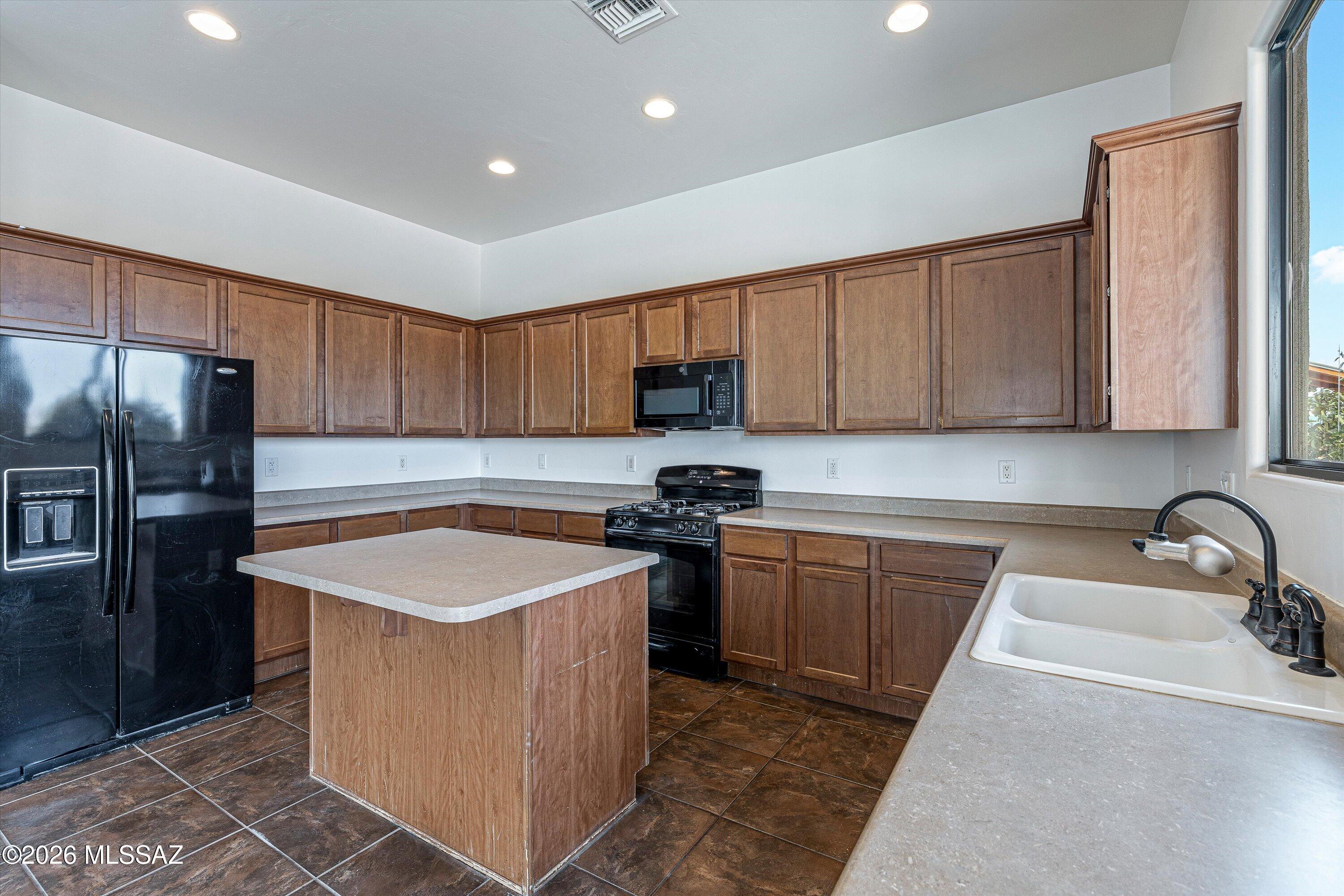 161 East Sycamore View Road Vail, AZ 85641 - Photo 8 of 30