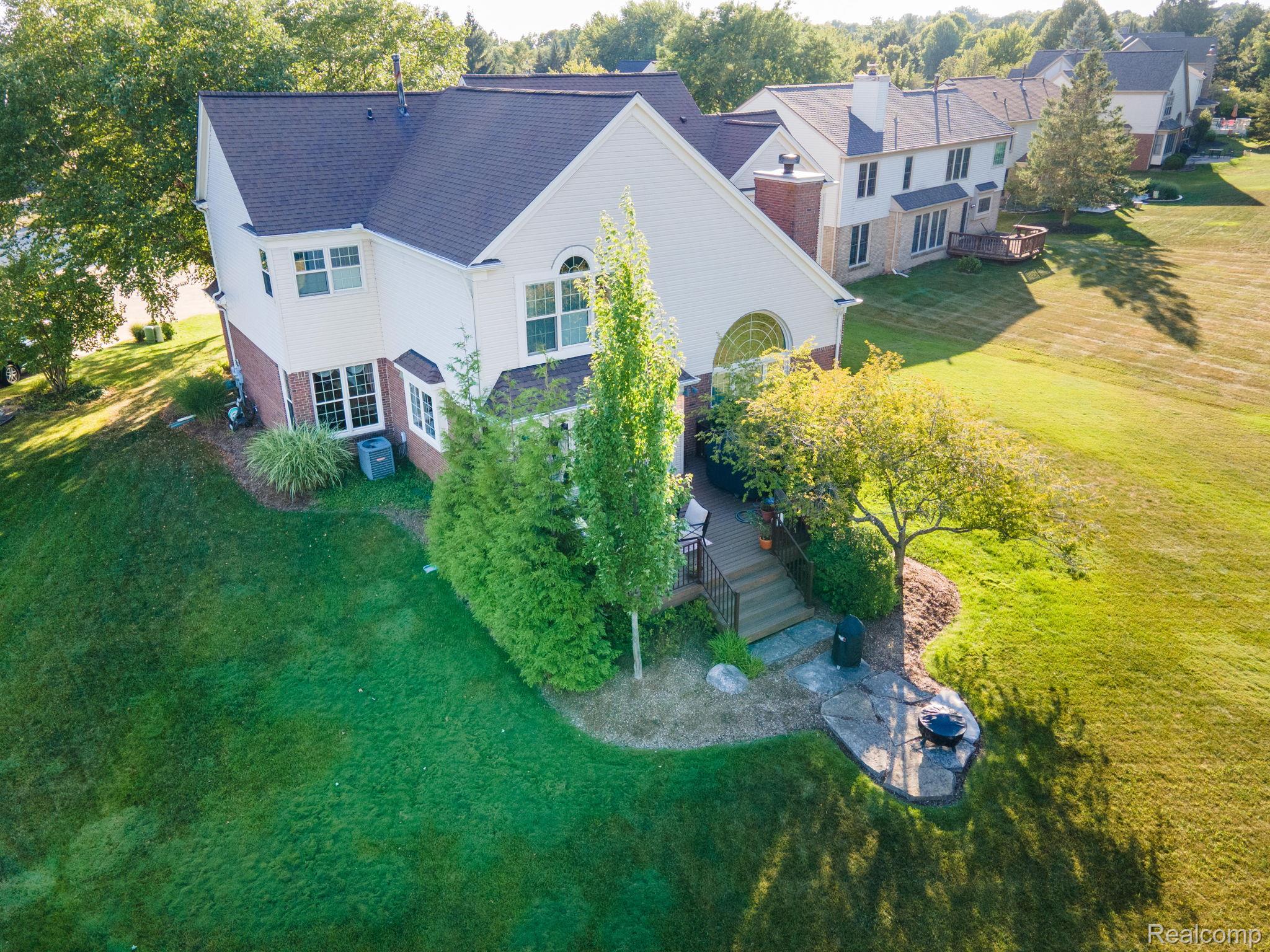 1708 Devonwood Drive Rochester, MI 48306 - Photo 61 of 70 57-web-or-mls-1708 Devonwood Dr-57.jpg