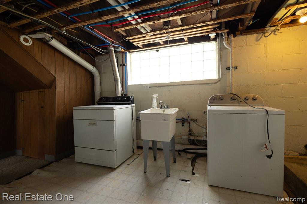 504 North Gulley Road Dearborn, MI 48128 - Photo 18 of 26 Gallery Image 18