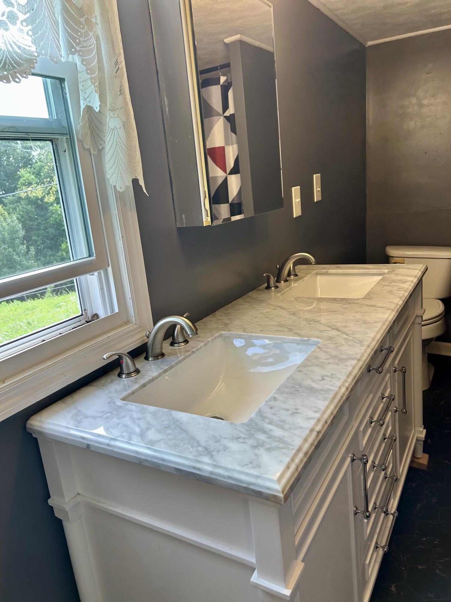 3192 Poosey Ridge Road Richmond, KY 40475 - Photo 17 of 22 Bathroom