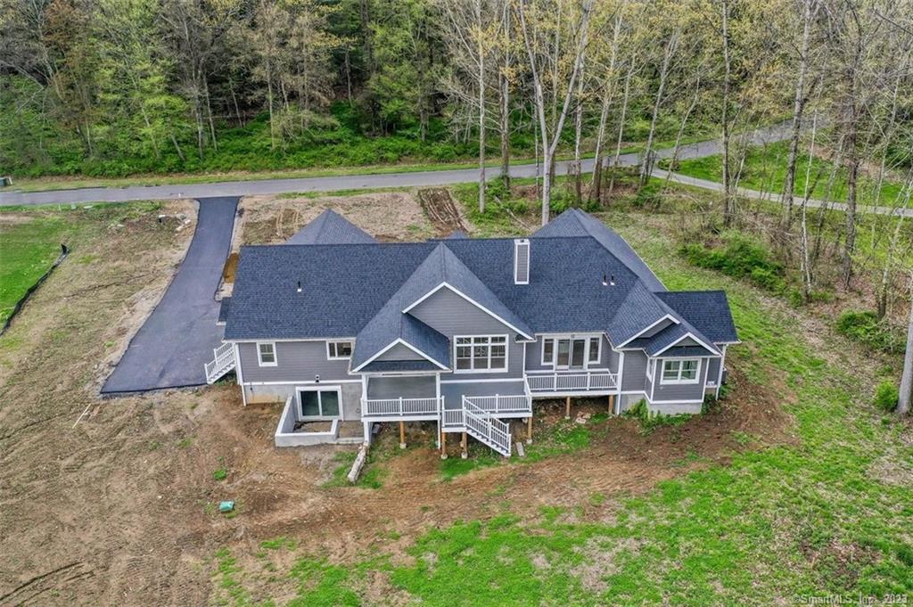 32 Long River Road Sherman, CT 06784 - Photo 25 of 36