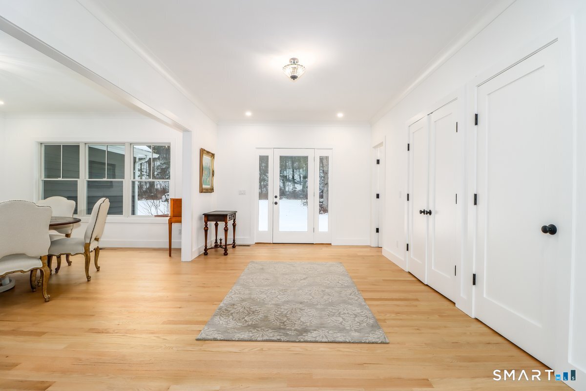 32 Long River Road Sherman, CT 06784 - Photo 9 of 36