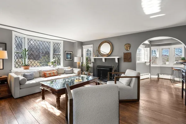 $1,250,000 | 12 Wareland Road, Wellesley, MA 02481