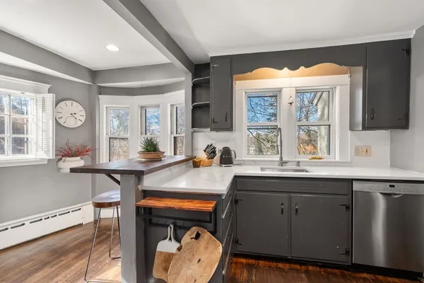 $1,250,000 | 12 Wareland Road, Wellesley, MA 02481