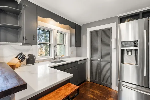 $1,250,000 | 12 Wareland Road, Wellesley, MA 02481