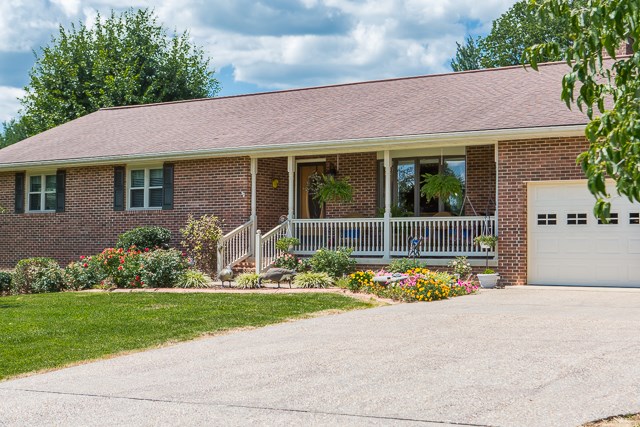 157 Verbena Road Shenandoah, VA 22849 - Photo 3 of 29 Gallery Image 3