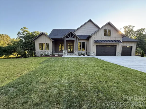 $1,545,000 | 246 Turkey Ridge Road, Fletcher, NC 28732