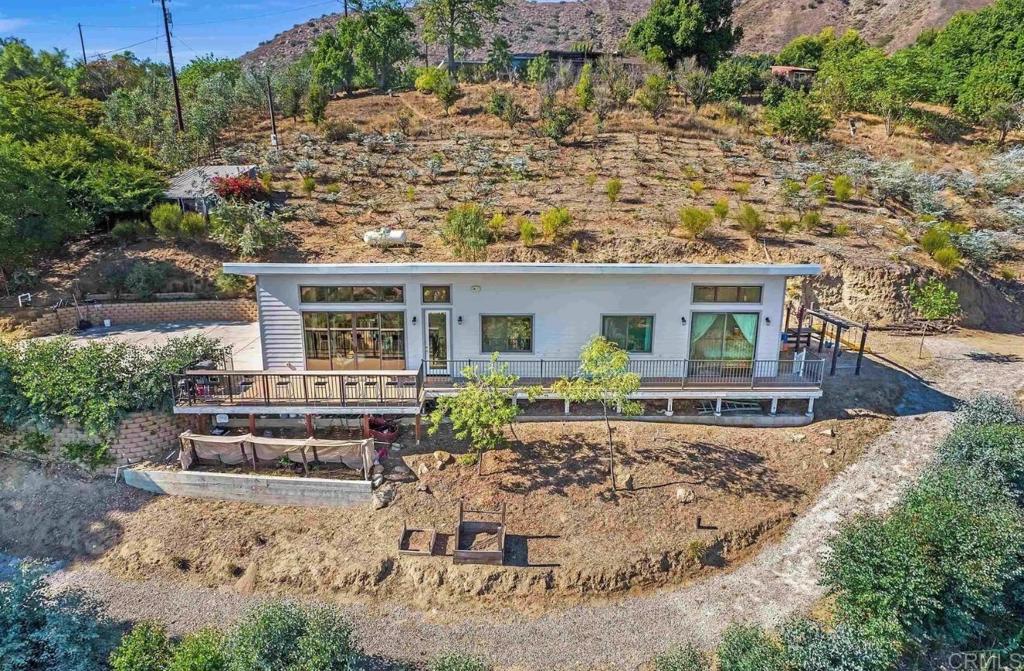 15204 Topa Road Pauma Valley, CA 92061 - Photo 4 of 29