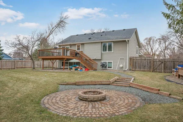 $429,000 | 9616 Minnesota Lane North, Maple Grove, MN 55369
