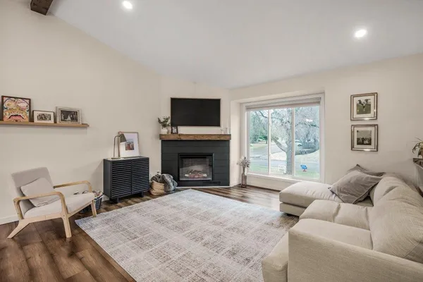 $429,000 | 9616 Minnesota Lane North, Maple Grove, MN 55369