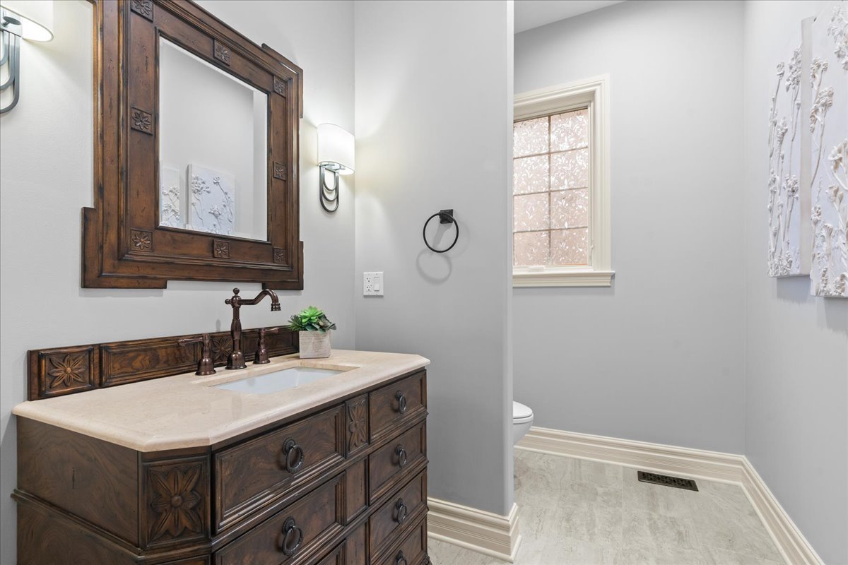 2970 Koepke Road Northbrook, IL 60062 - Photo 13 of 41