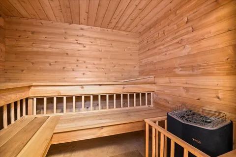 $1,749,000 | 2970 Koepke Road, Northbrook, IL 60062