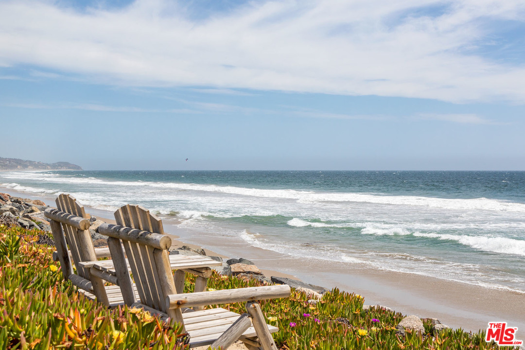 31026 Broad Beach Road Malibu, CA 90265 - Photo 11 of 40 a view of a room with wooden floor