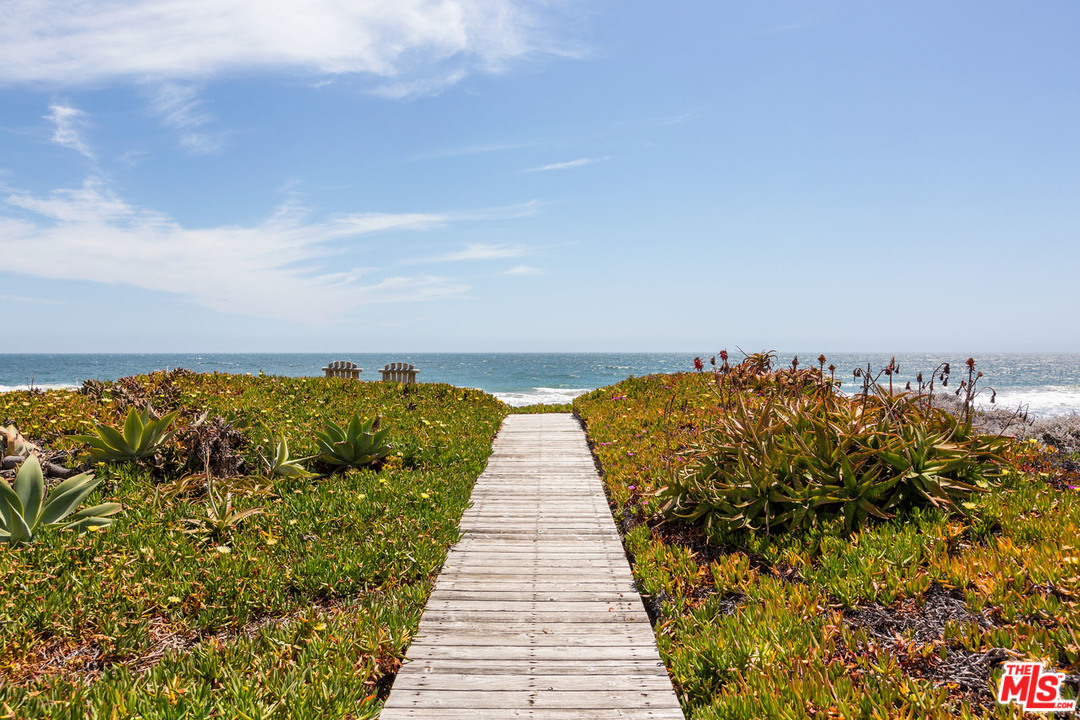 31026 Broad Beach Road Malibu, CA 90265 - Photo 9 of 40