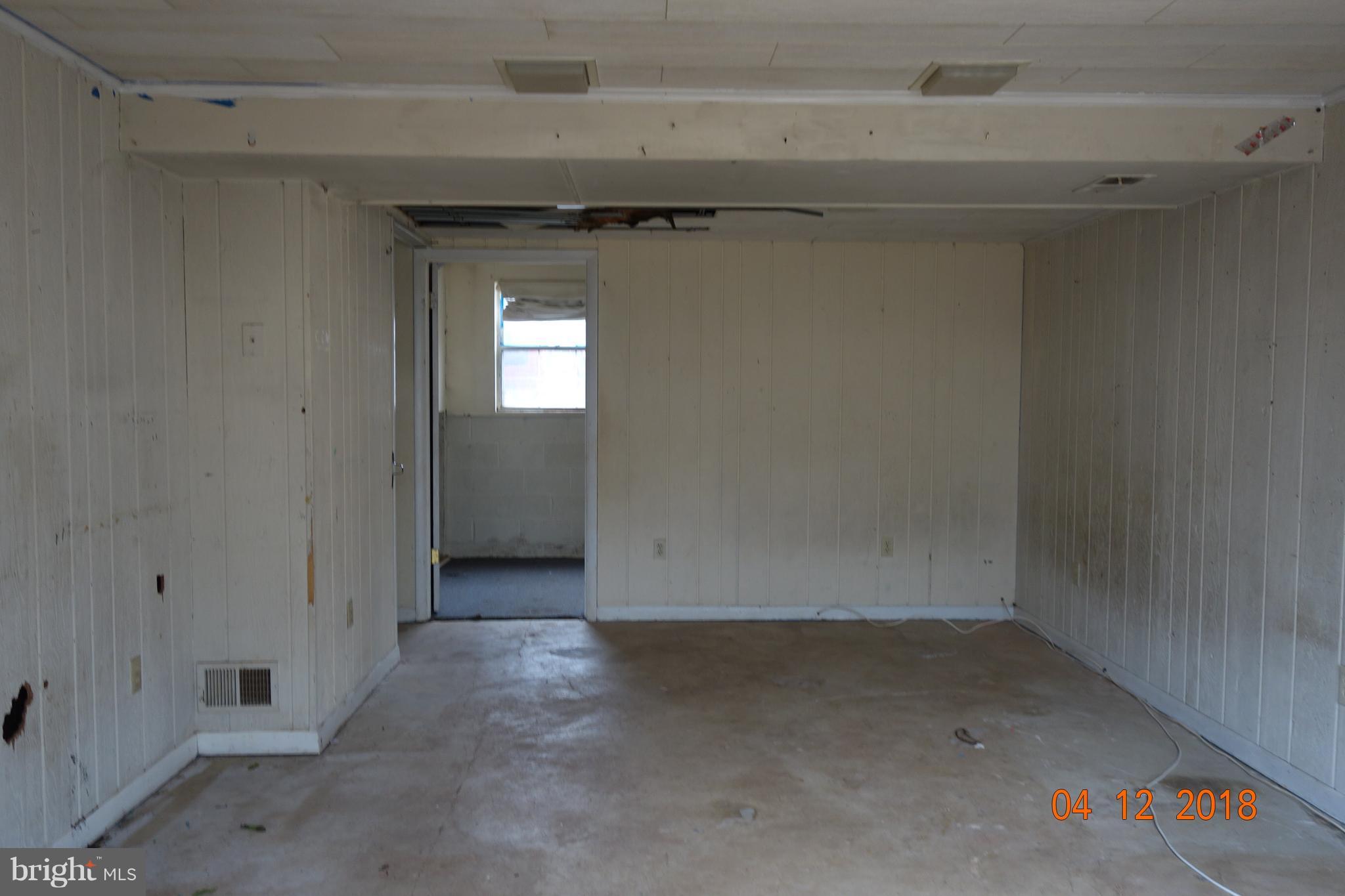 17523 Kohlhoss Road Poolesville, MD 20837 - Photo 3 of 10 Basement