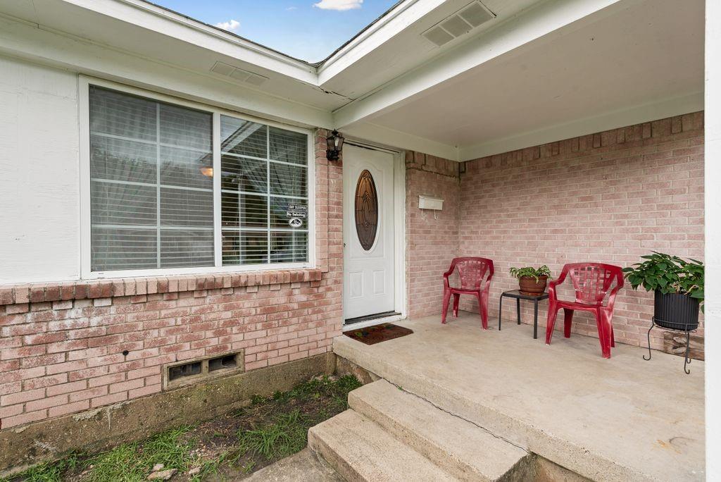 1604 Summit Street Mesquite, TX 75149 - Photo 3 of 20