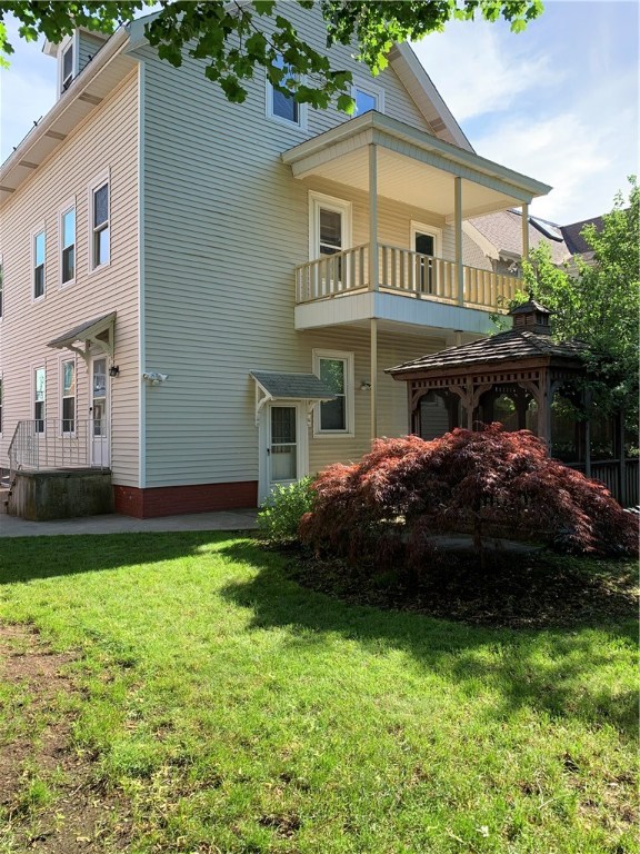 78 Appleton Avenue Pawtucket, RI 02860 - Photo 3 of 18 Gallery Image 3