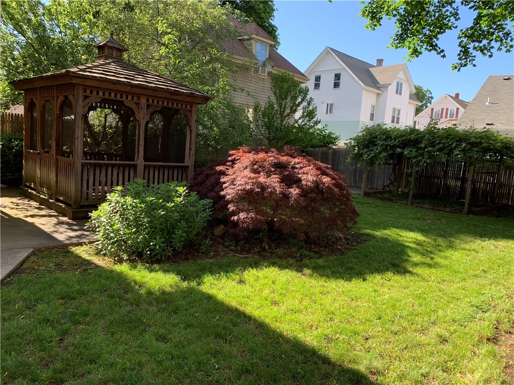 78 Appleton Avenue Pawtucket, RI 02860 - Photo 4 of 18 Gallery Image 4