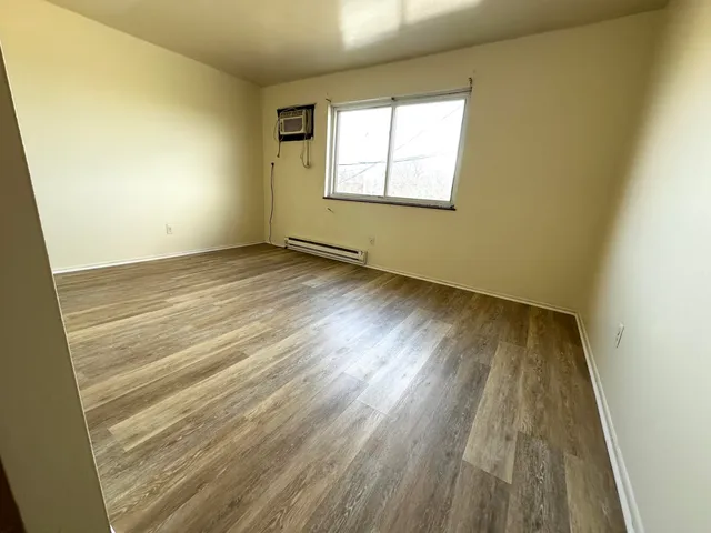 $800 | 9730 Wyoming Avenue, Detroit, MI 48204