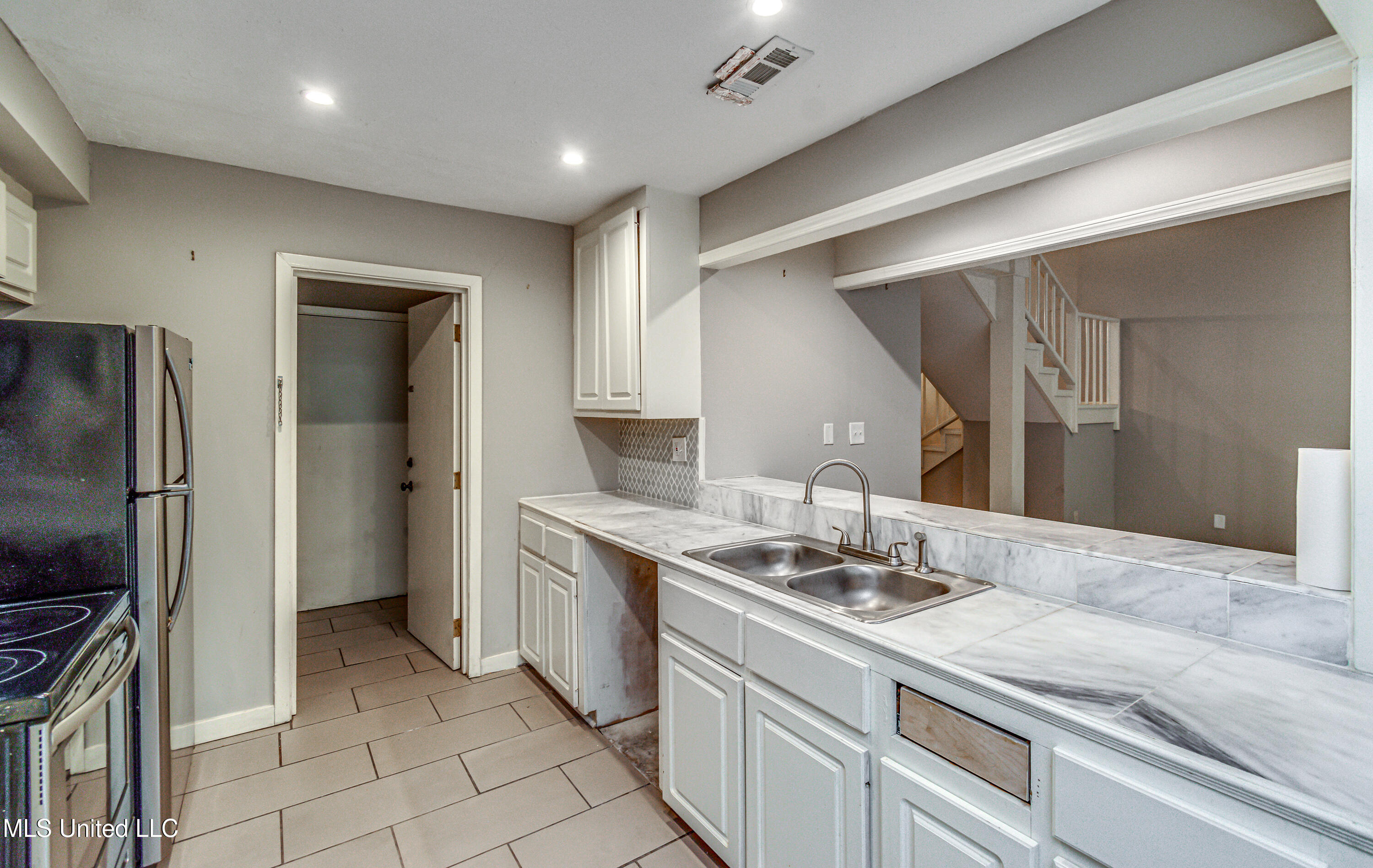 554 Woodland Hills Place Jackson, MS 39216 - Photo 27 of 50 554 Woodland Hills Pl-28