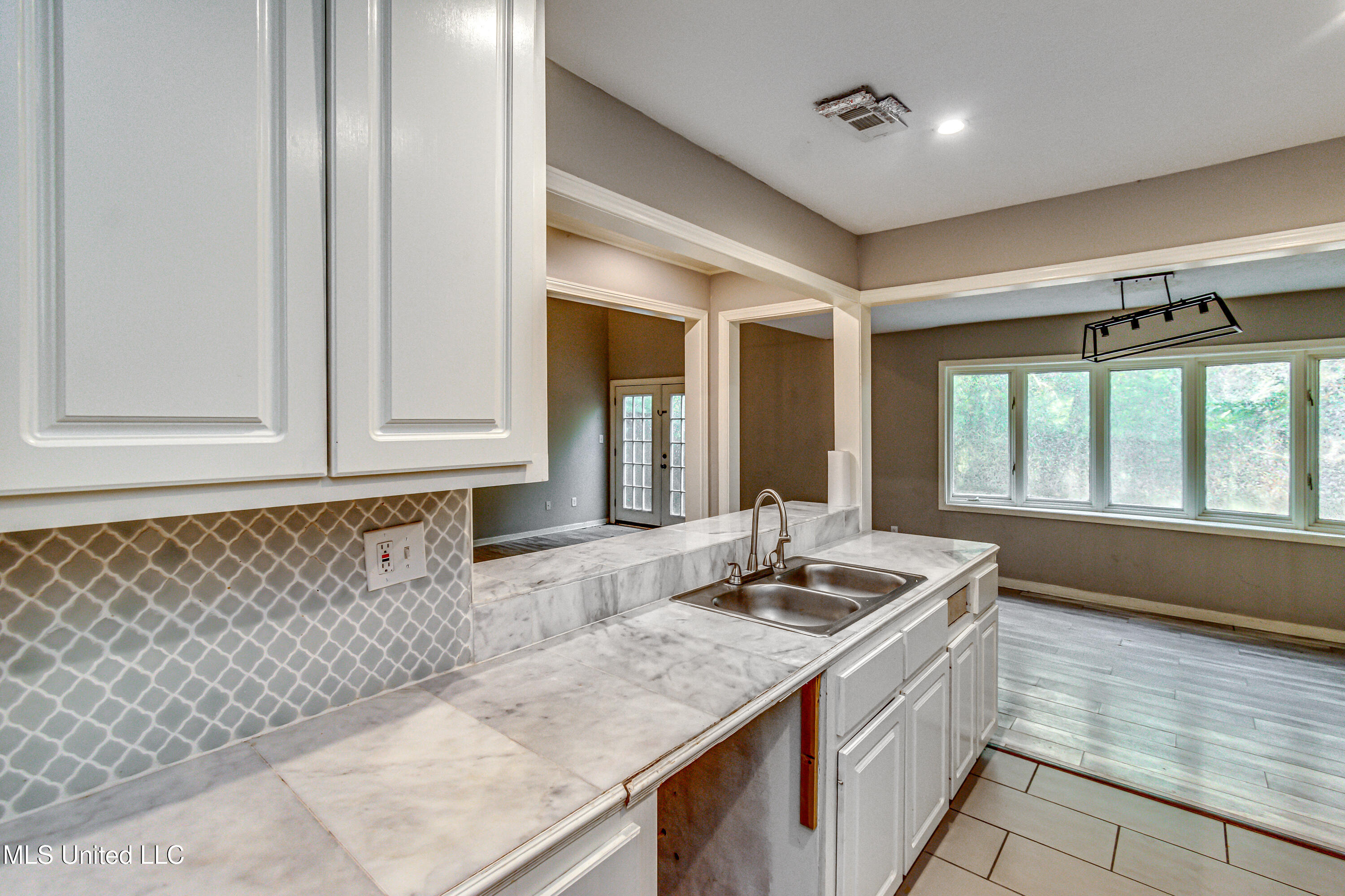 554 Woodland Hills Place Jackson, MS 39216 - Photo 31 of 50 554 Woodland Hills Pl-32