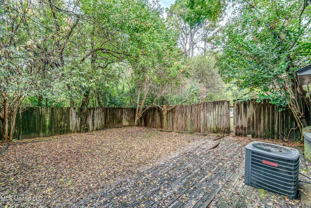 $119,500 | 554 Woodland Hills Place, Jackson, MS 39216