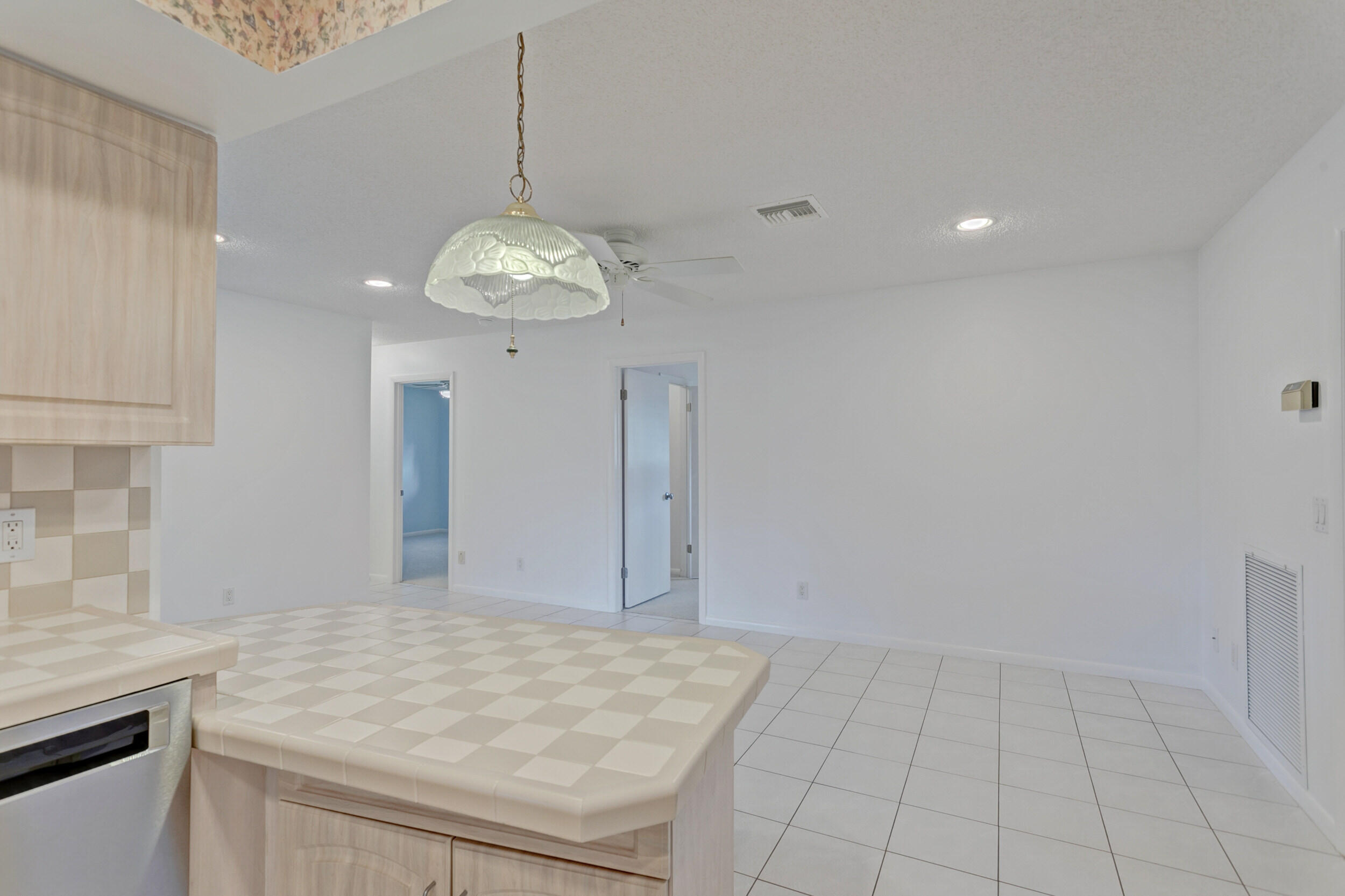6839 High Ridge Road Lake Worth, FL 33462 - Photo 20 of 58 6839 High Ridge Road