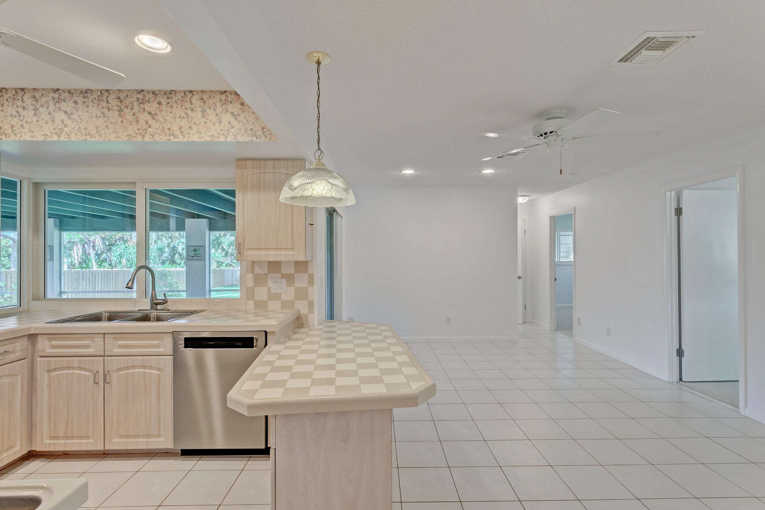 6839 High Ridge Road Lake Worth, FL 33462 - Photo 21 of 58 6839 High Ridge Road