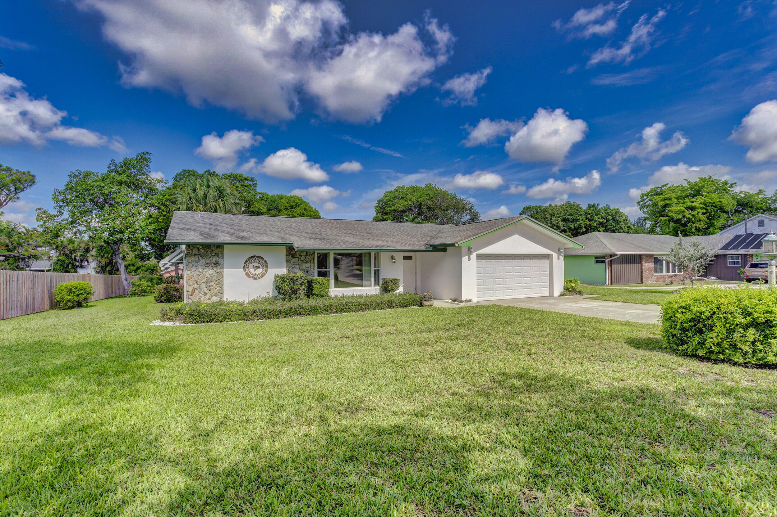 6839 High Ridge Road Lake Worth, FL 33462 - Photo 5 of 58 6839 High Ridge Road