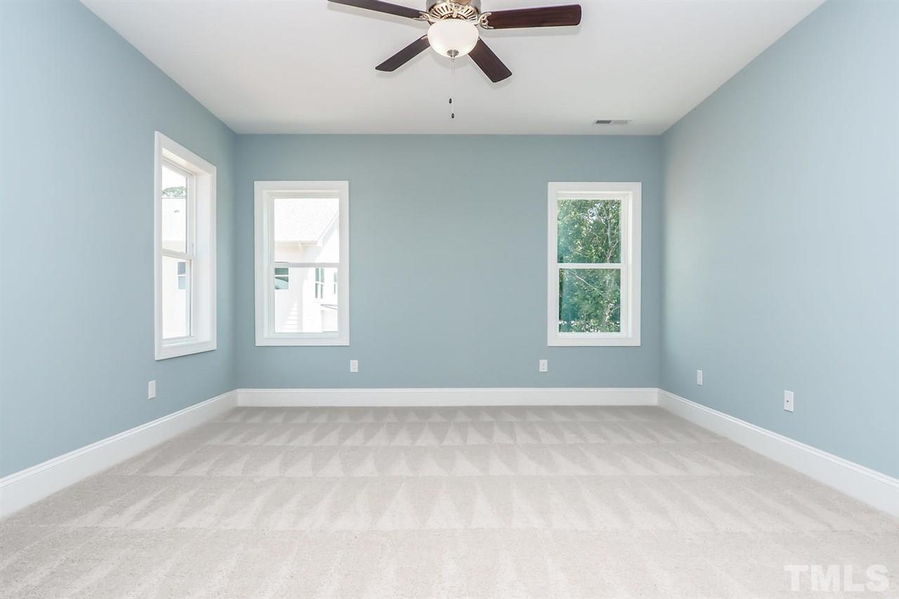 320 Powell Drive Raleigh, NC 27606 - Photo 13 of 20 Gallery Image 13