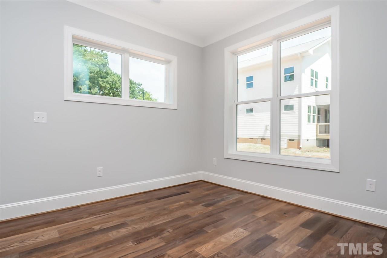 320 Powell Drive Raleigh, NC 27606 - Photo 9 of 20 Gallery Image 9
