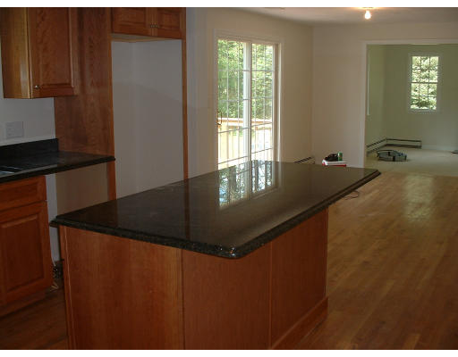 139 Wapping Road Kingston, MA 02364 - Photo 7 of 8 Gallery Image 7