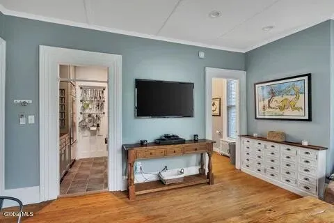 $1,900 | 143 Caroline Street, Unit 4, Saratoga Springs, NY 12866