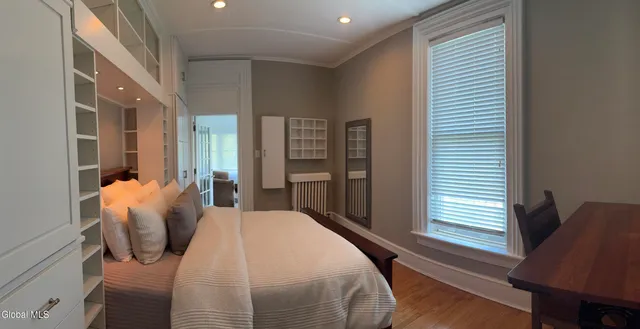 $1,900 | 143 Caroline Street, Unit 4, Saratoga Springs, NY 12866