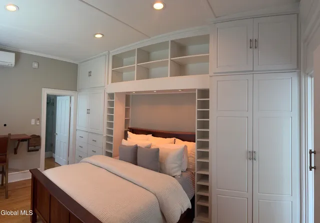 $1,900 | 143 Caroline Street, Unit 4, Saratoga Springs, NY 12866