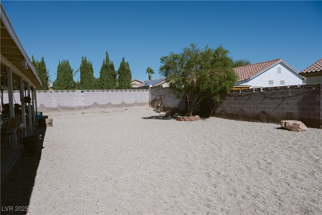 1515 Darlene Way Boulder City, NV 89005 - Photo 21 of 22 View of fenced backyard