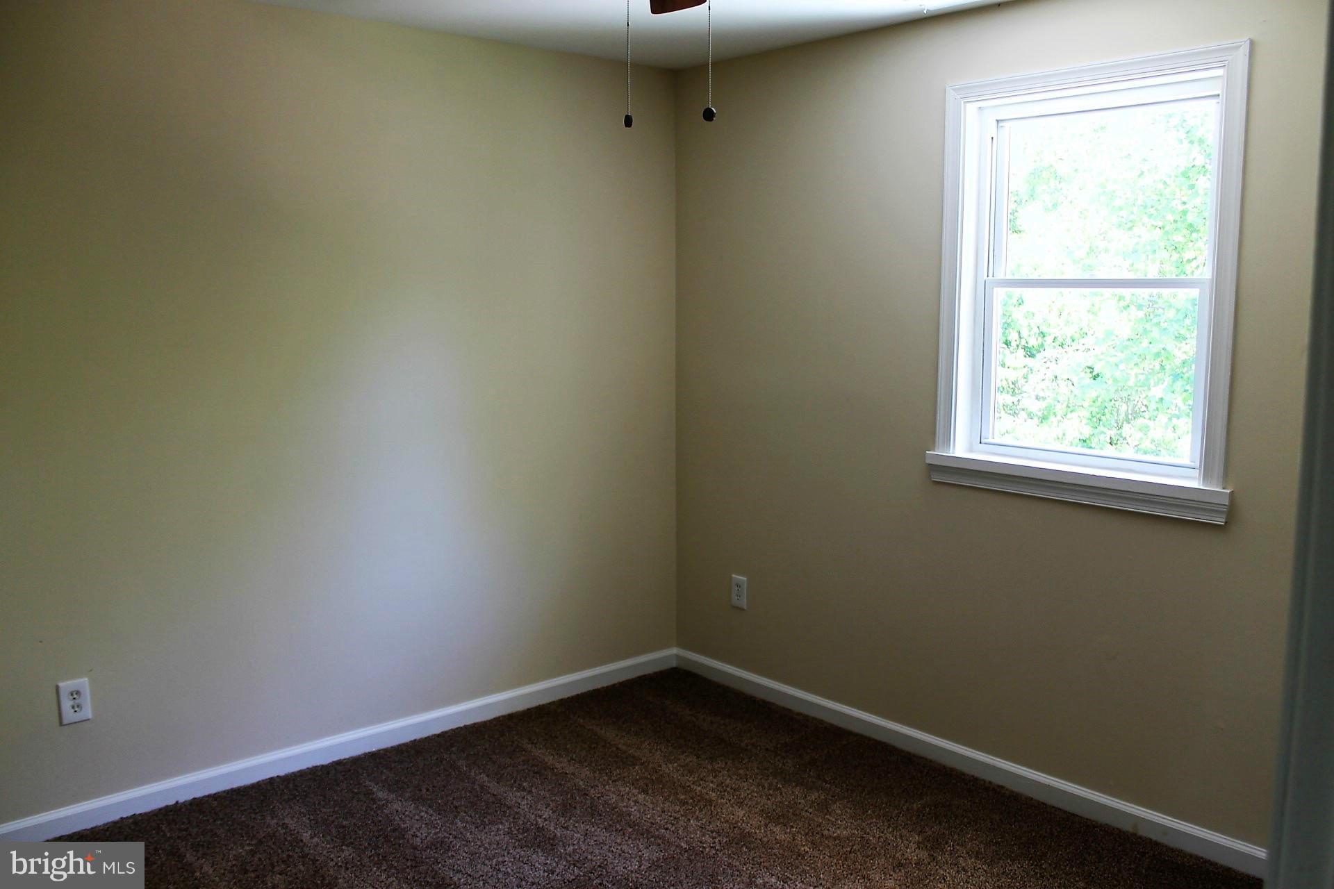 183 Dunlap Road Pasadena, MD 21122 - Photo 5 of 11 Bedroom