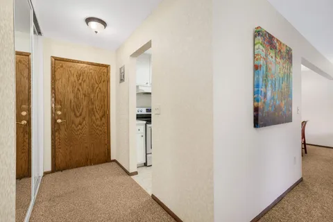 $124,900 | 4360 Brookside Court, Unit 114, Edina, MN 55436