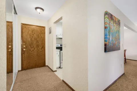 $124,900 | 4360 Brookside Court, Unit 114, Edina, MN 55436