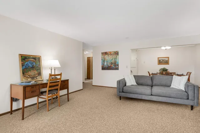 $124,900 | 4360 Brookside Court, Unit 114, Edina, MN 55436