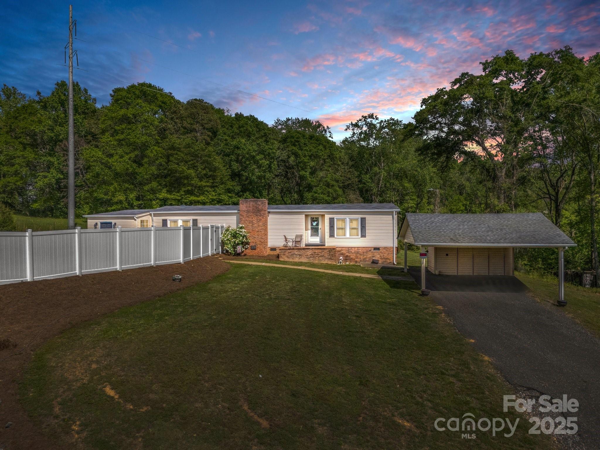 317 Long Branch Road Kings Mountain, NC 28086 - Photo 3 of 34 Gallery Image 3