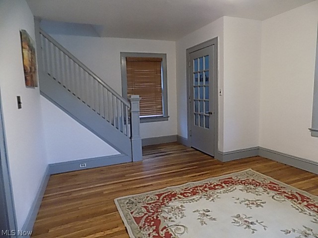 3863 Mayfield Road Cleveland Heights, OH 44121 - Photo 5 of 25 View of opposite side of living room