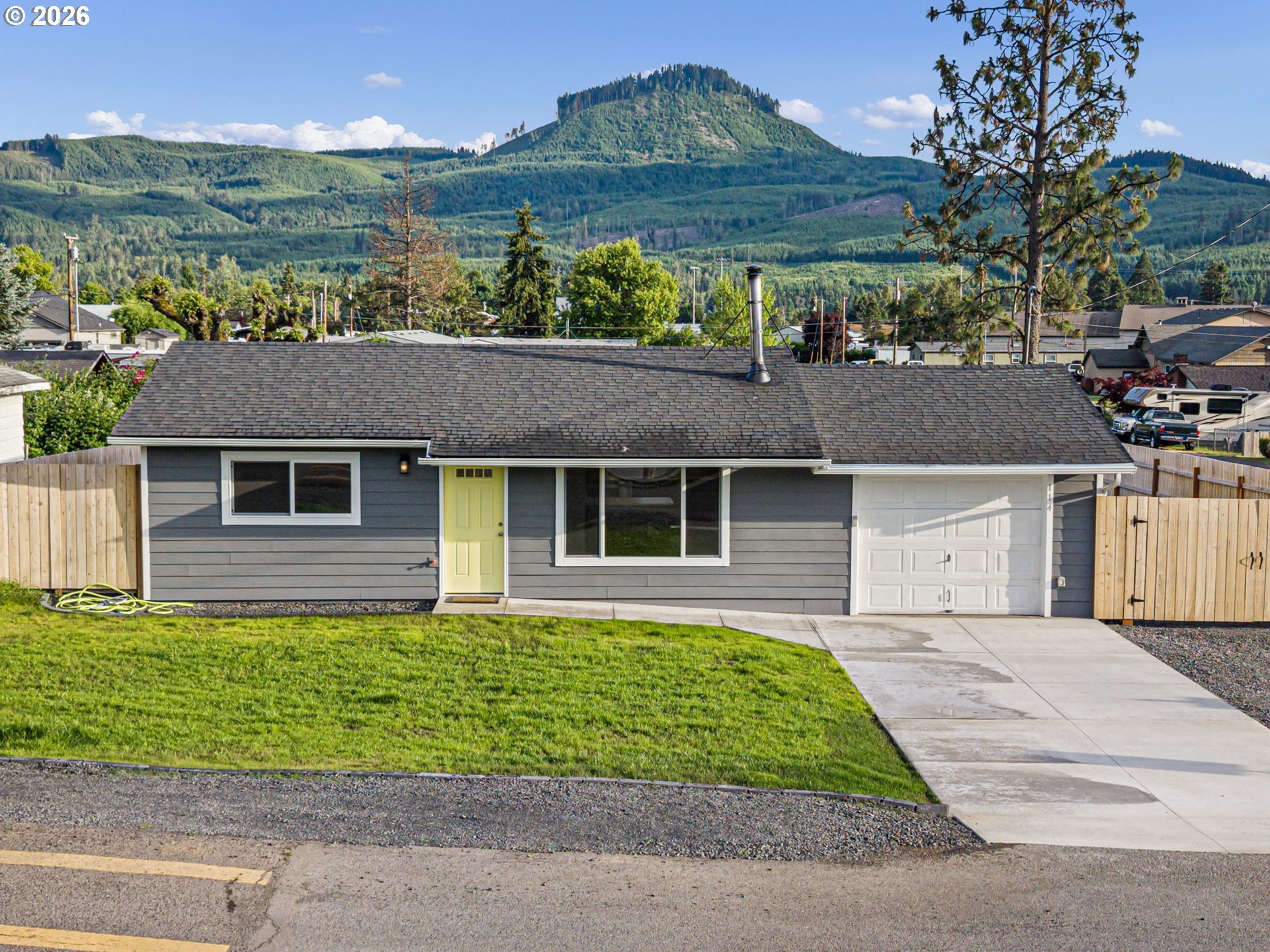 114 East 3rd Street Lowell, OR 97452 - Photo 1 of 31