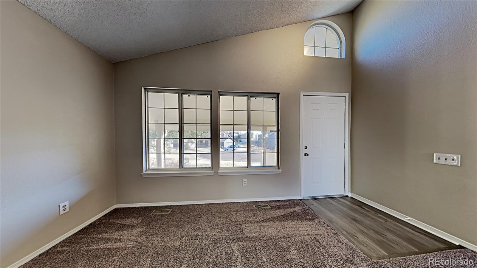 841 Thames Street Highlands Ranch, CO 80126 - Photo 4 of 23 Gallery Image 4