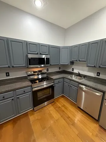 $1,900 | 7 Main Street, Unit 204, Brockton, MA 02301