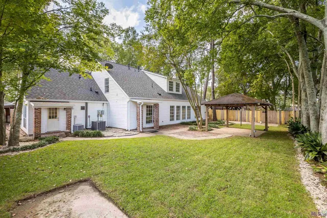 $499,999 | 15635 Shenandoah Avenue, Baton Rouge, LA 70817