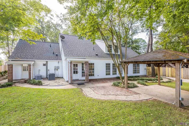 $499,999 | 15635 Shenandoah Avenue, Baton Rouge, LA 70817