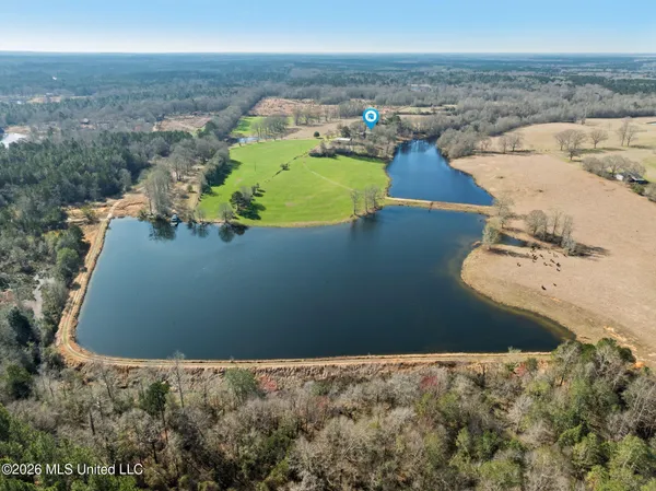 $949,500 | 119 Betty Lane, Poplarville, MS 39470